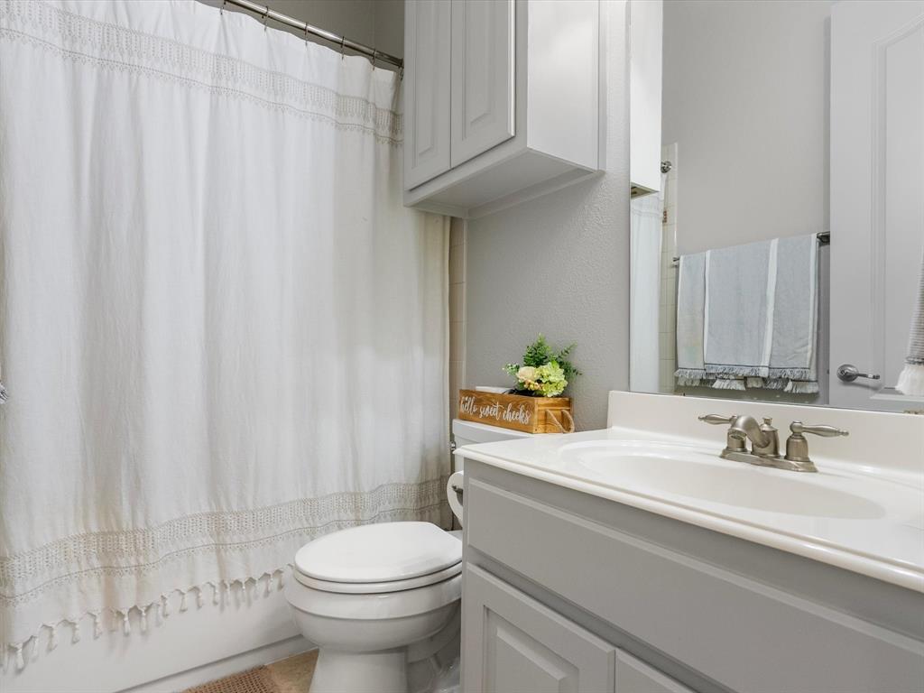 4934 Stephanie Street Property Photo 22