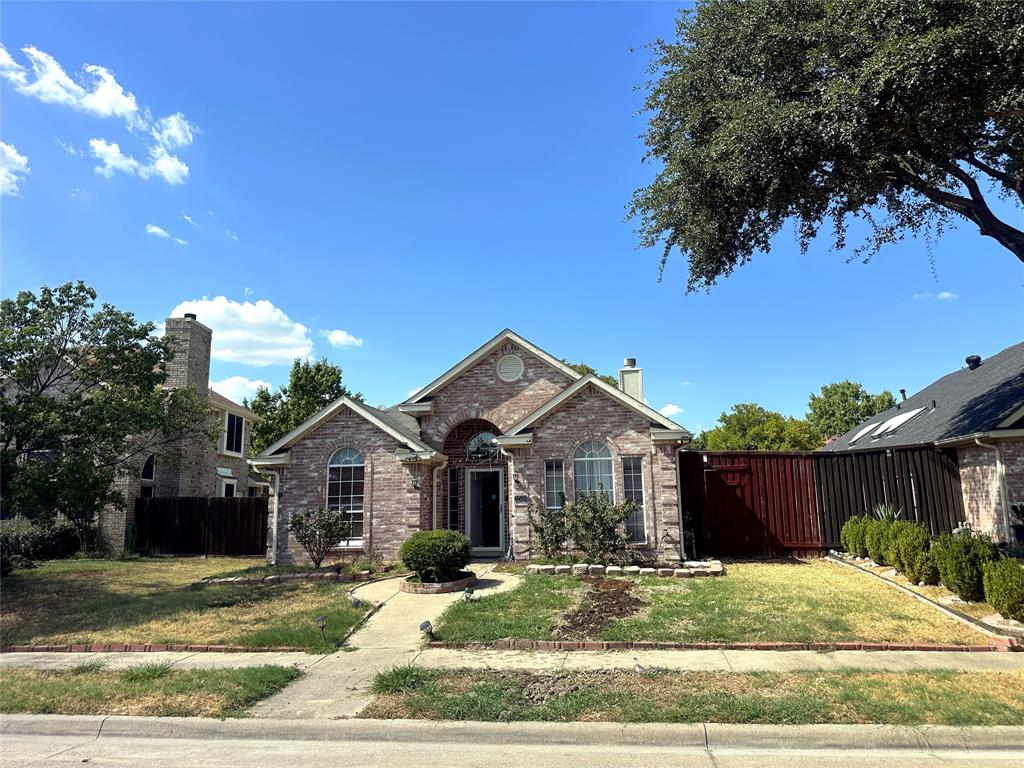 1518 Northampton Drive Property Photo 1