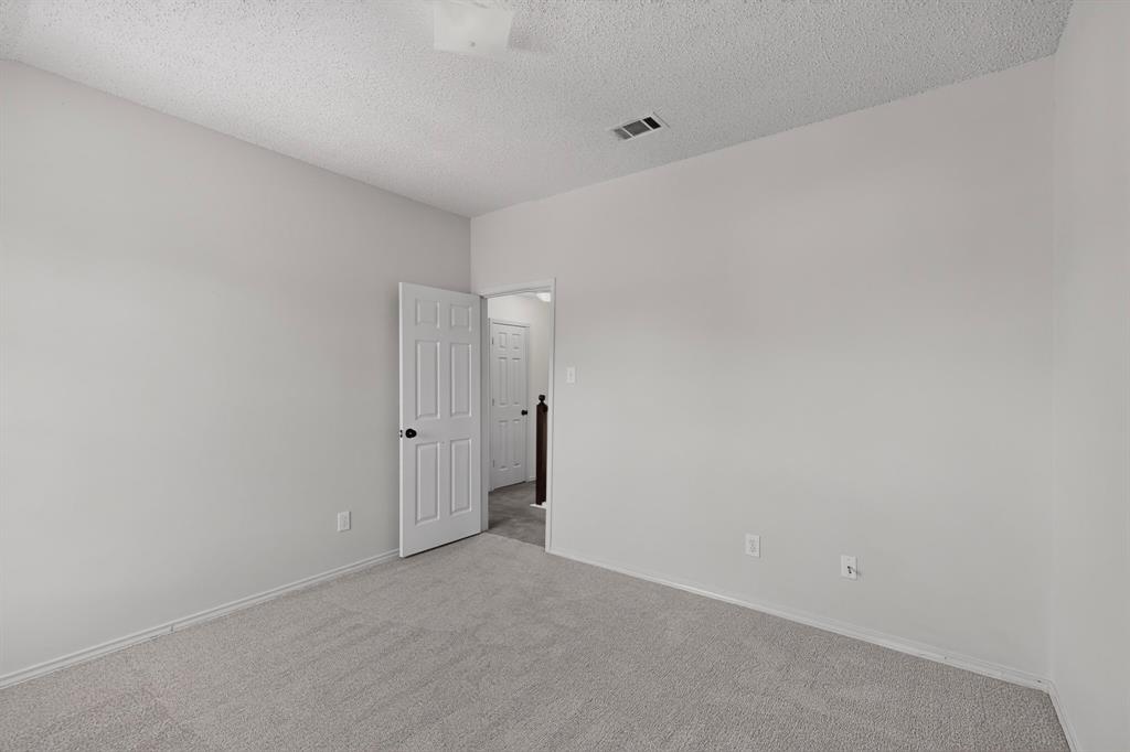 1533 Rustic Trail Property Photo 27