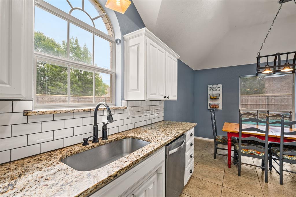 501 Kempson Court Property Photo 17