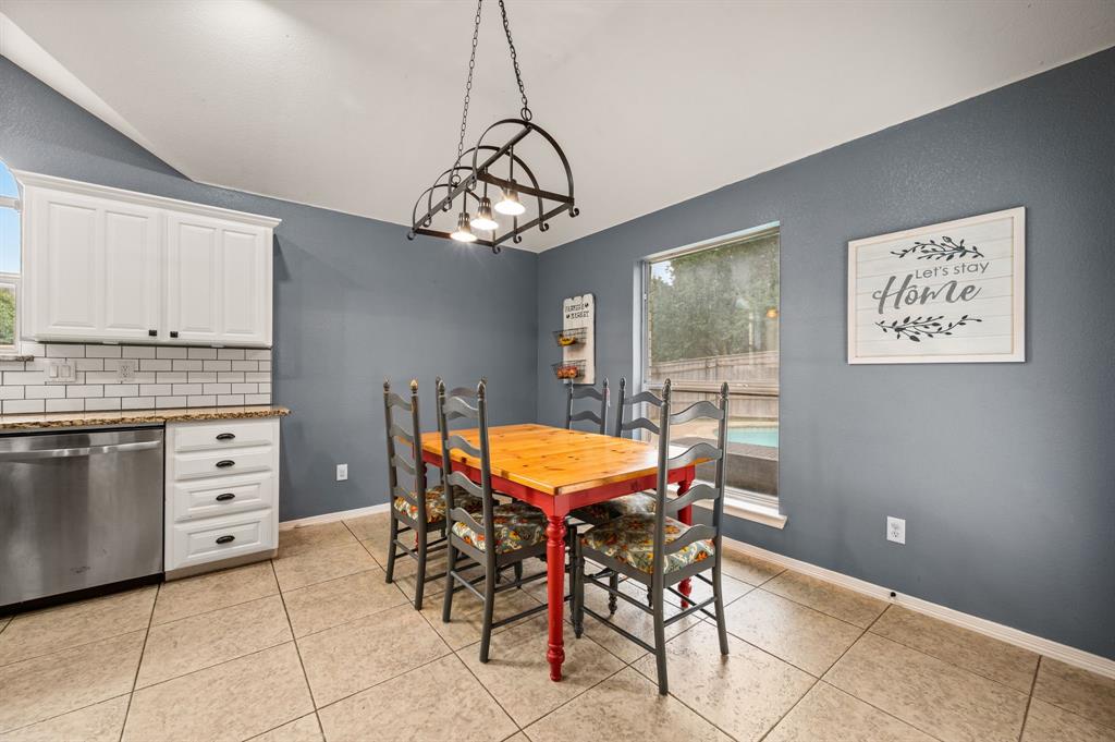 501 Kempson Court Property Photo 18
