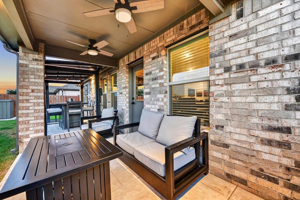 2128 Gill Star Drive Property Photo 27