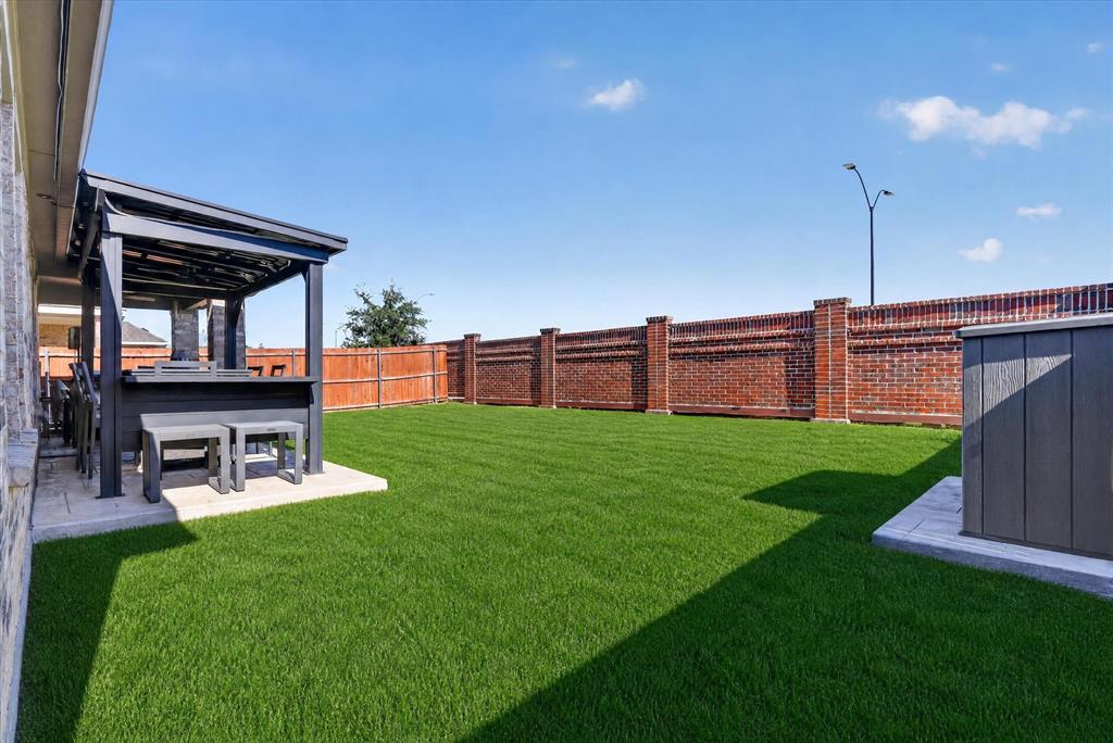 2128 Gill Star Drive Property Photo 29