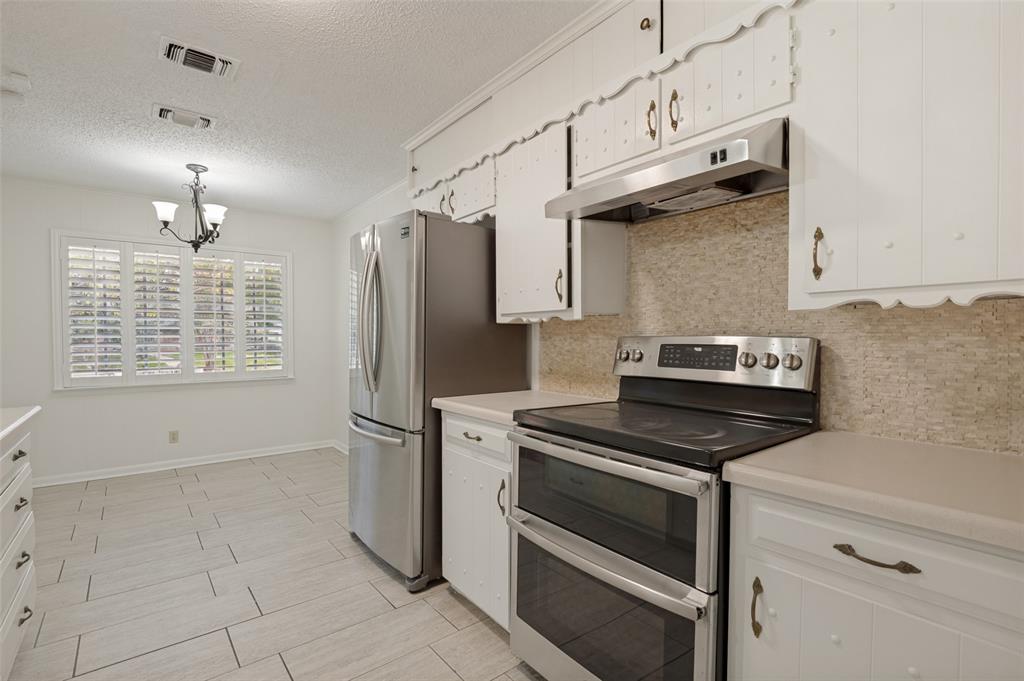 1713 Briardale Court Property Photo 6