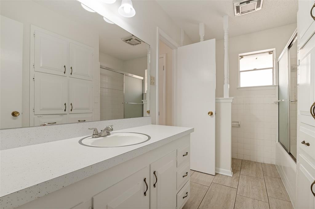1713 Briardale Court Property Photo 19