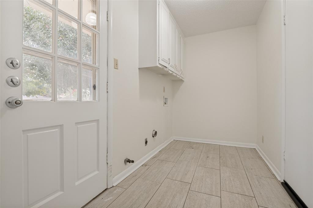1713 Briardale Court Property Photo 20