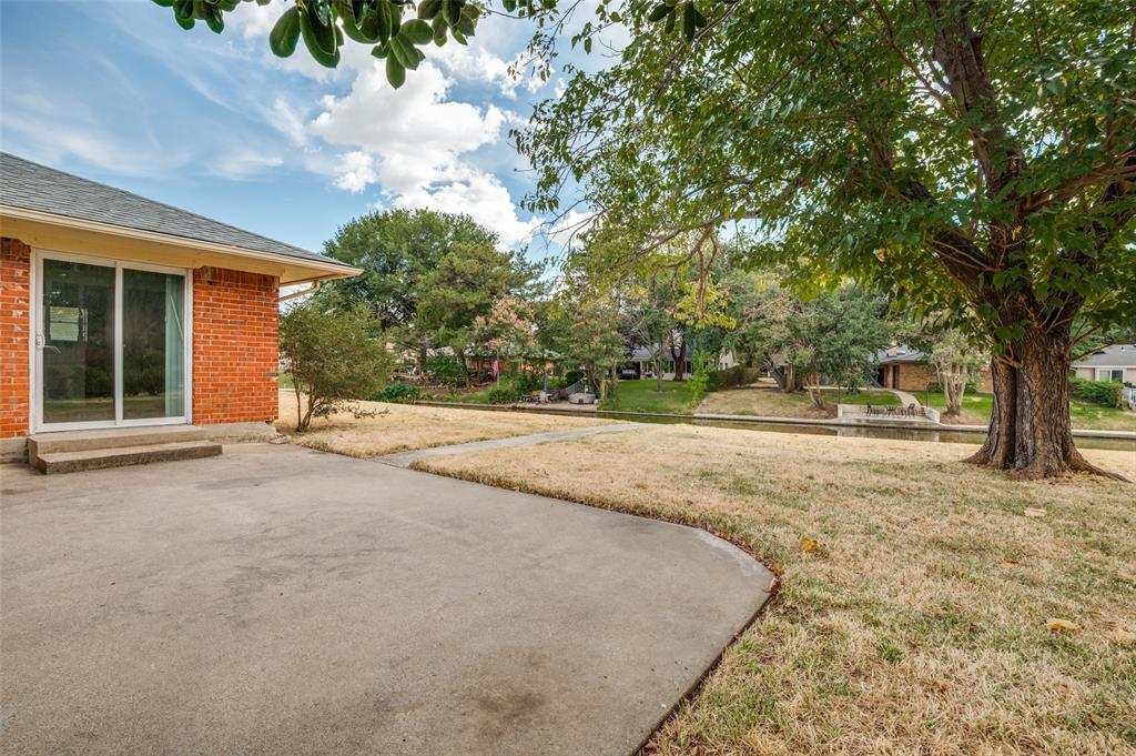 1713 Briardale Court Property Photo 23