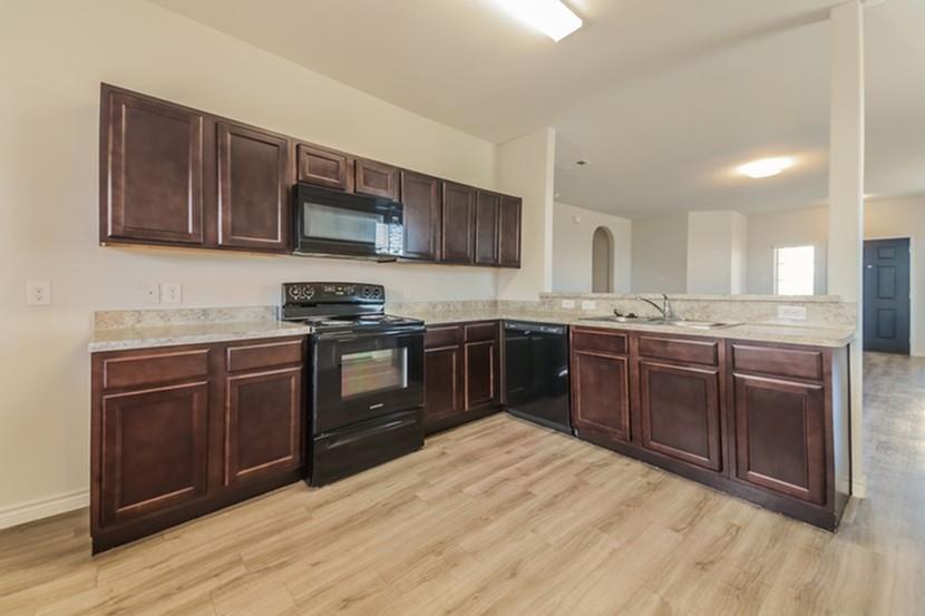 1305 Mallard Cove Property Photo 6