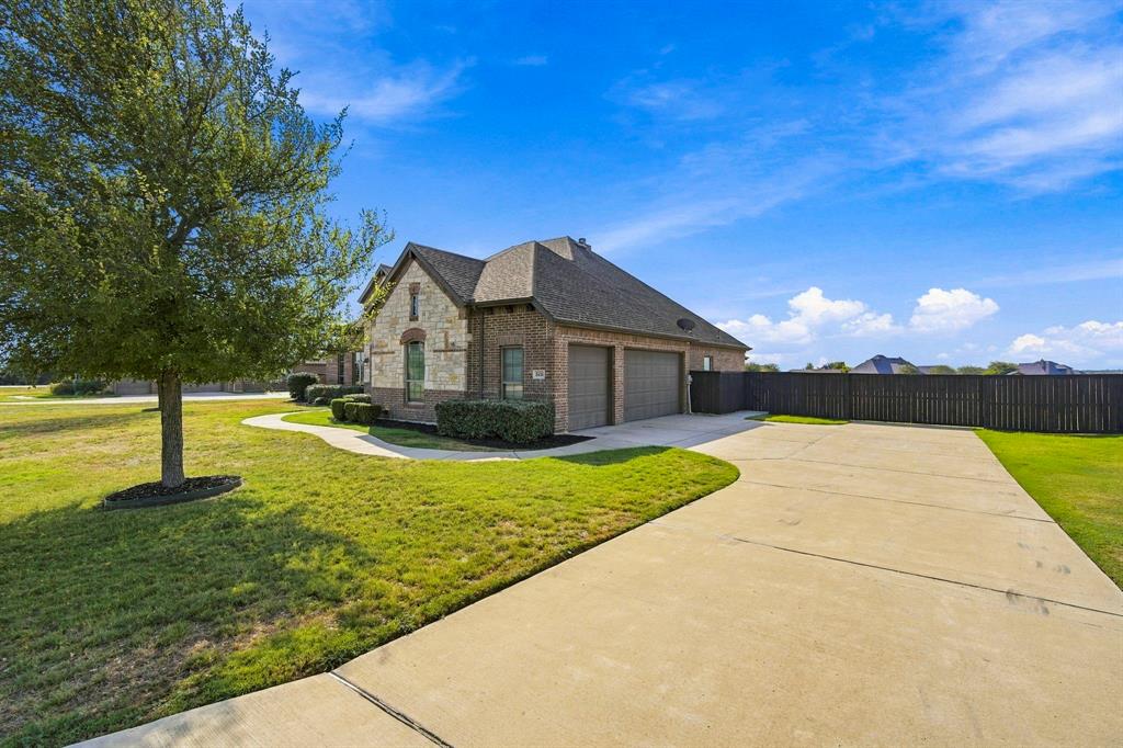 5620 Limestone Lane Property Photo 7