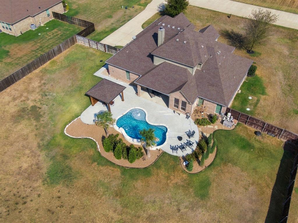 5620 Limestone Lane Property Photo 8