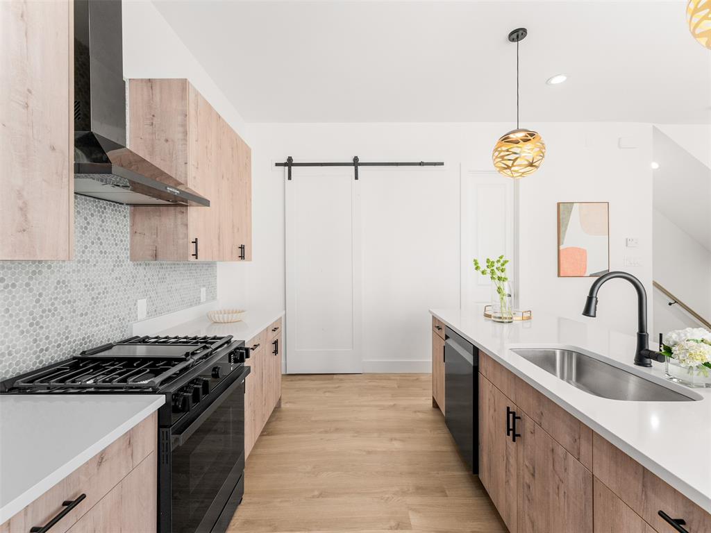 2015 N Prairie Avenue 206 Property Photo 15