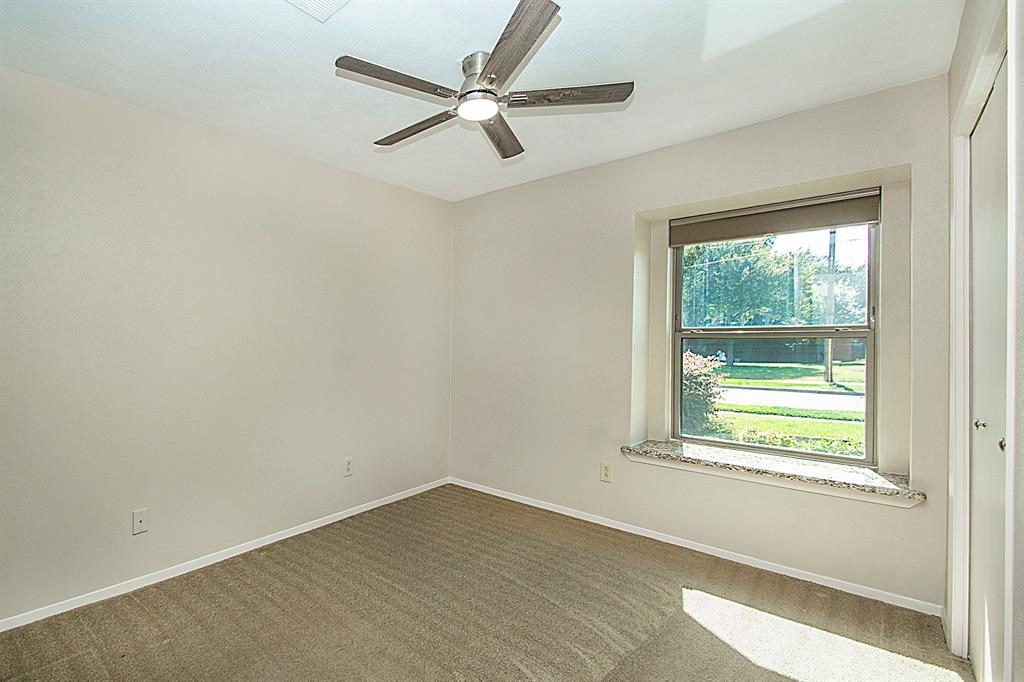 442 Valley Glen Drive Property Photo 17