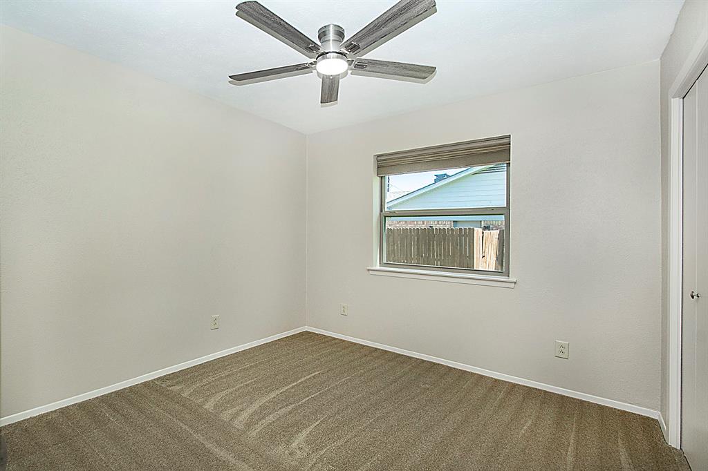 442 Valley Glen Drive Property Photo 18