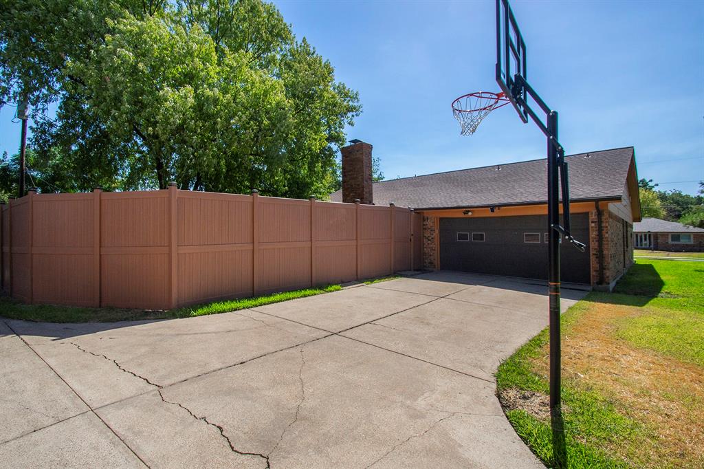 442 Valley Glen Drive Property Photo 27