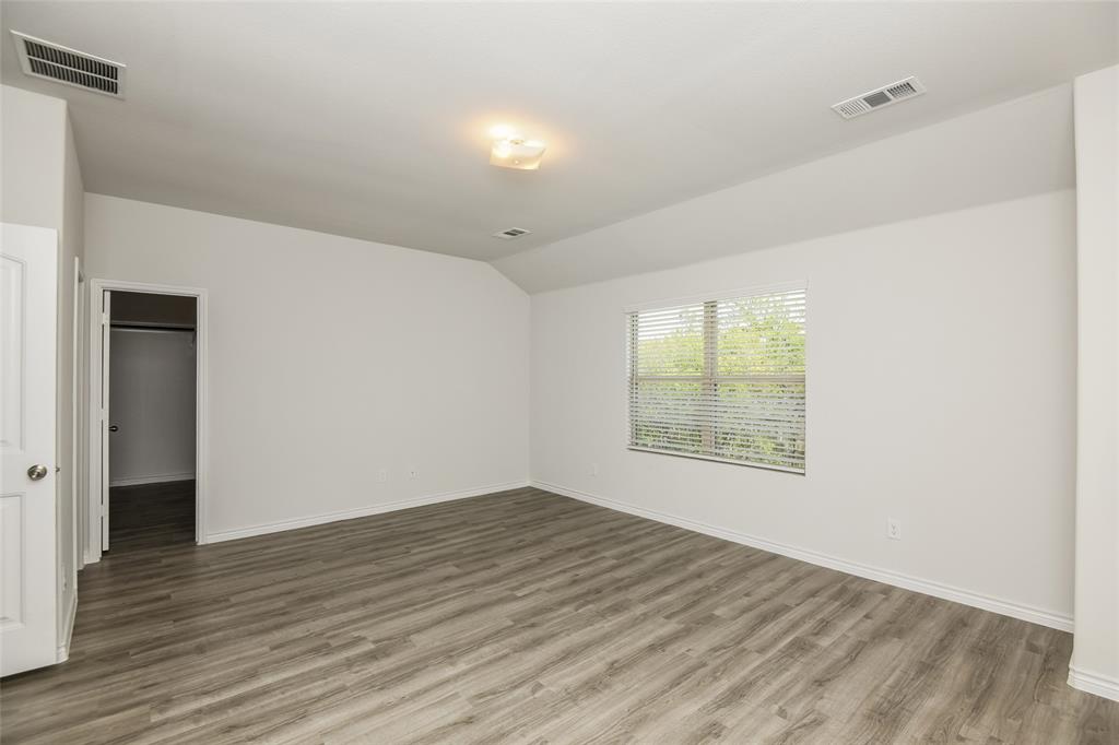2802 Redhead Place Property Photo 8