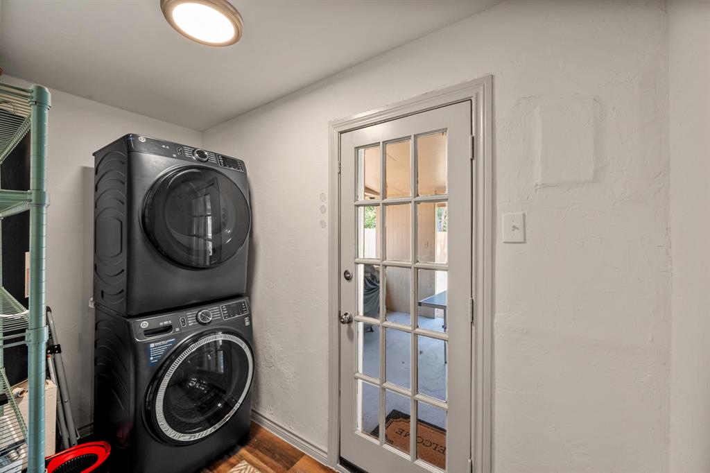 3458 Suffolk Drive Property Photo 14