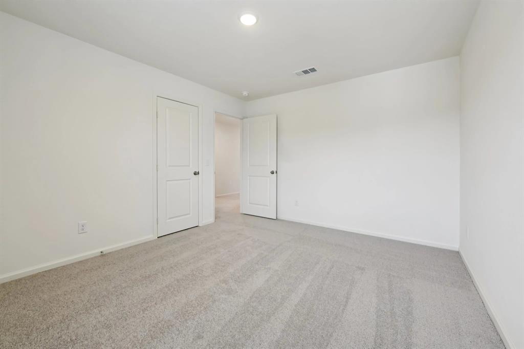 14210 Emeric Street Property Photo 21