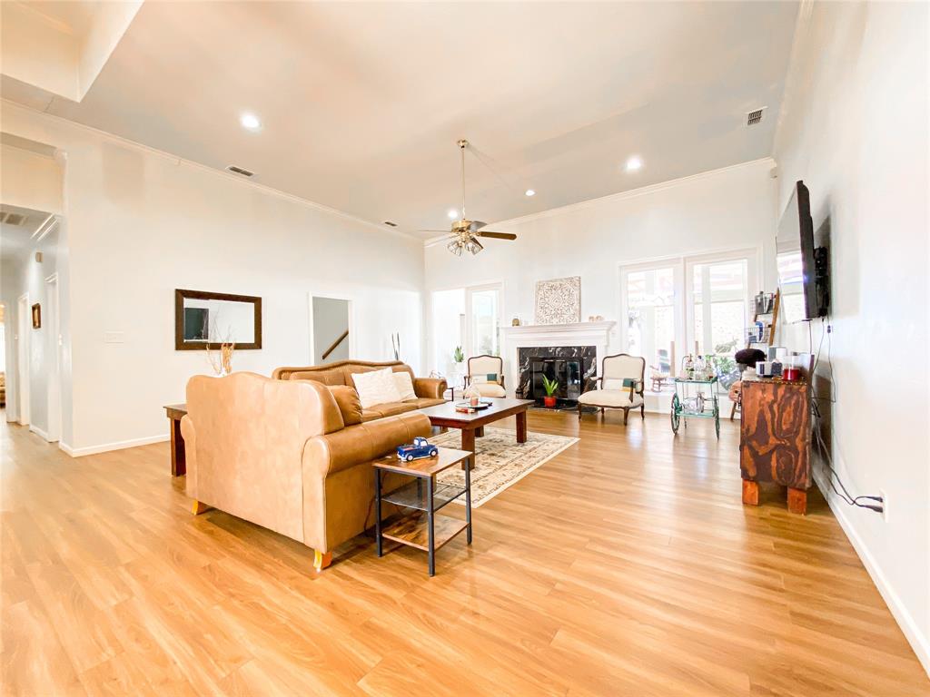 549 Country Place Property Photo 10