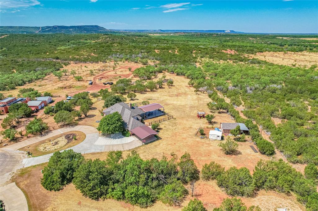 549 Country Place Property Photo 38