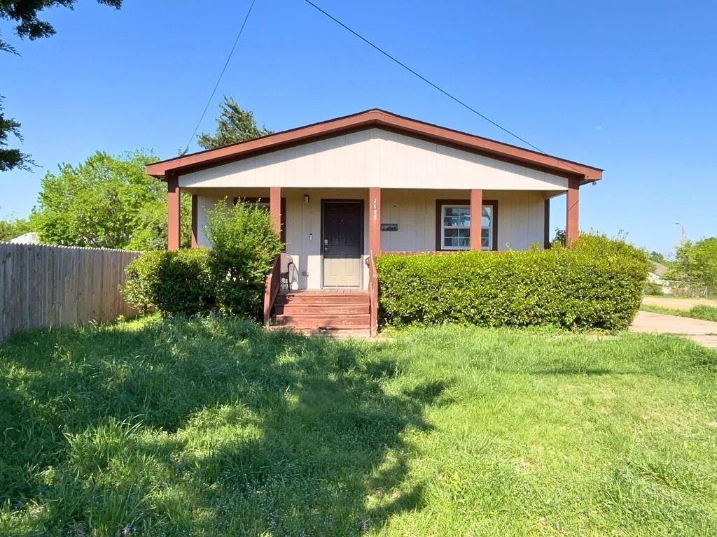 2511 Kavasar Drive Property Photo 1