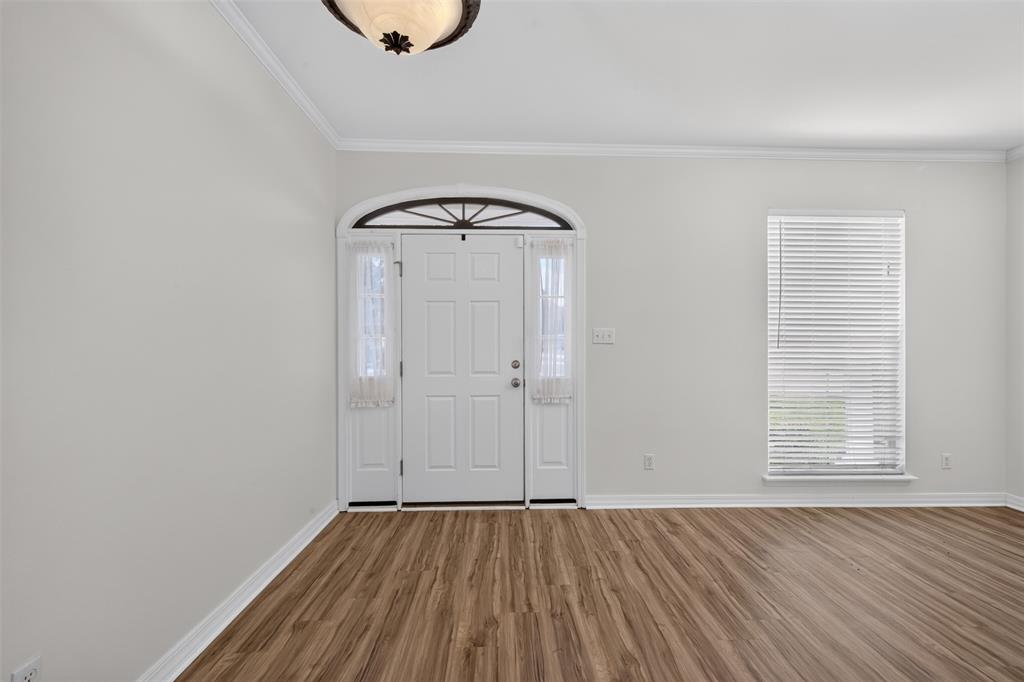 10540 Plum Creek Drive Property Photo 6