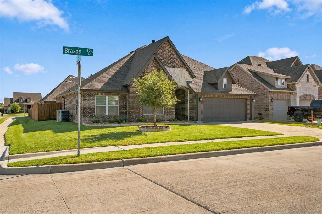 288 Brazos Street Property Photo 2