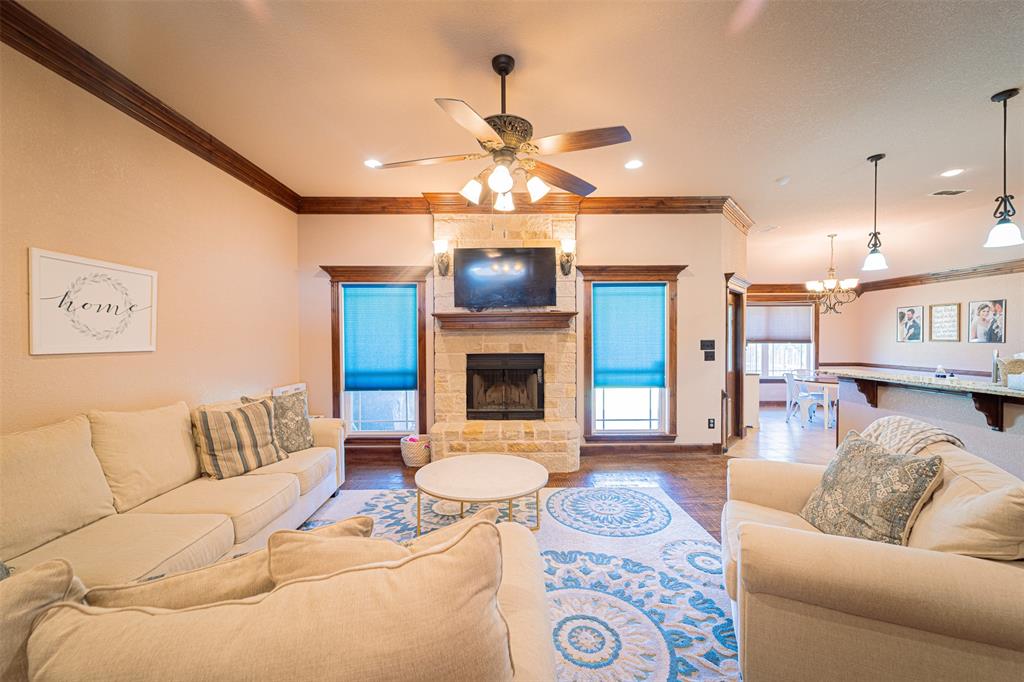 818 Flat Water Drive Property Photo 4