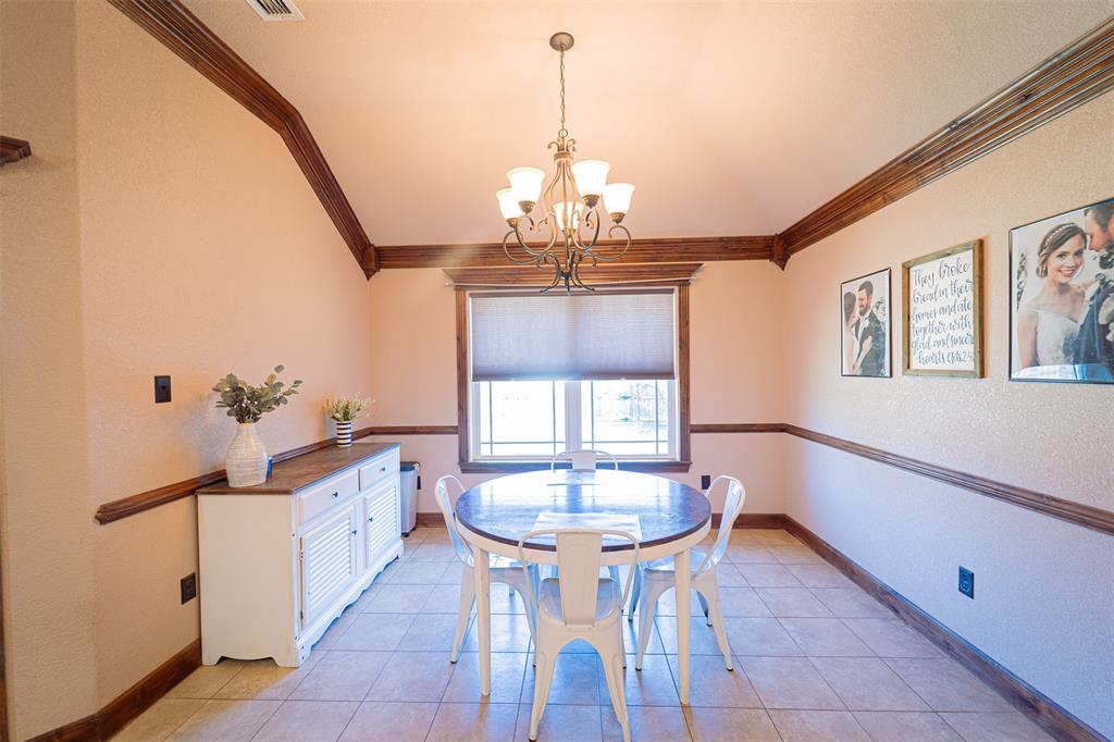 818 Flat Water Drive Property Photo 12