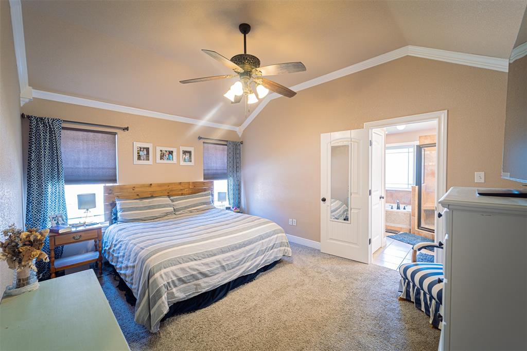 818 Flat Water Drive Property Photo 13