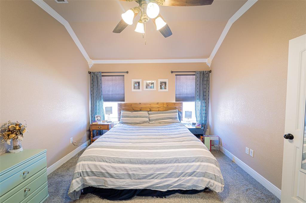 818 Flat Water Drive Property Photo 14