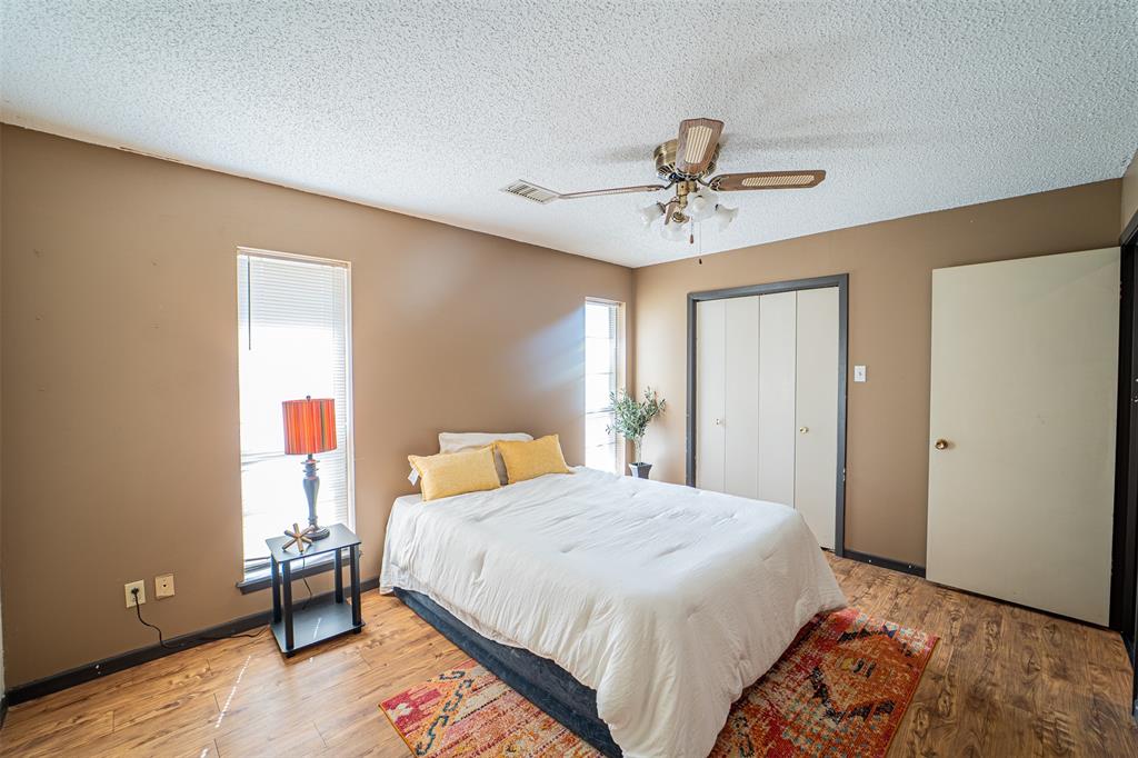 910 Meander Street Property Photo 7