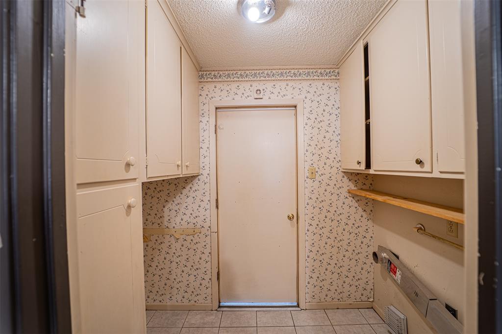 910 Meander Street Property Photo 18