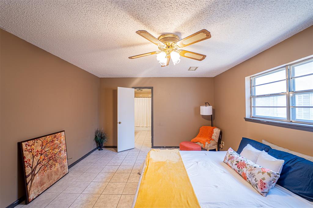 910 Meander Street Property Photo 20