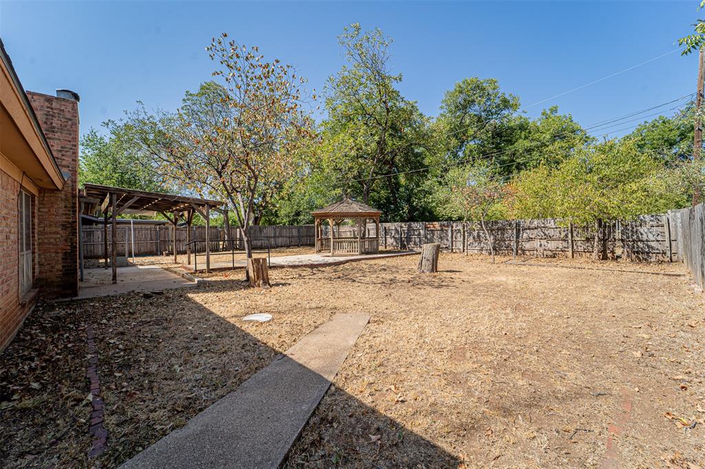 910 Meander Street Property Photo 27