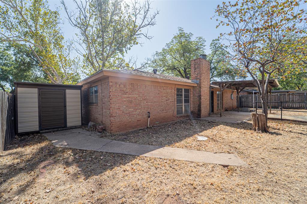 910 Meander Street Property Photo 28