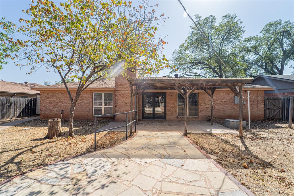 910 Meander Street Property Photo 33