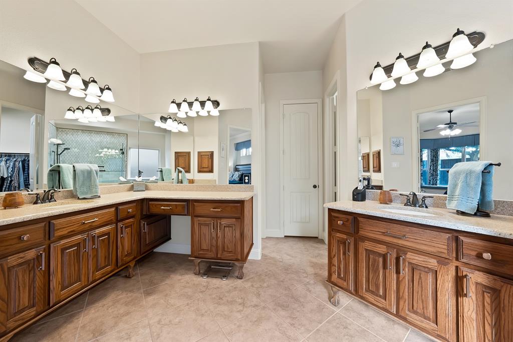 1406 St Tropez Lane Property Photo 23
