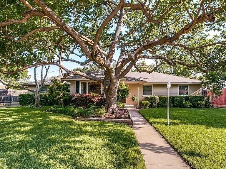 3539 Merrell Road Property Photo 1