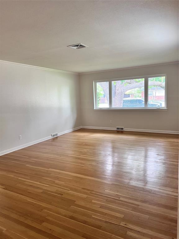 3539 Merrell Road Property Photo 2