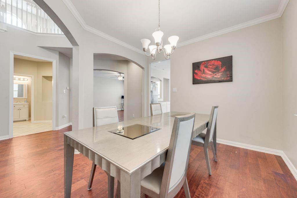2300 Springmere Drive Property Photo 10