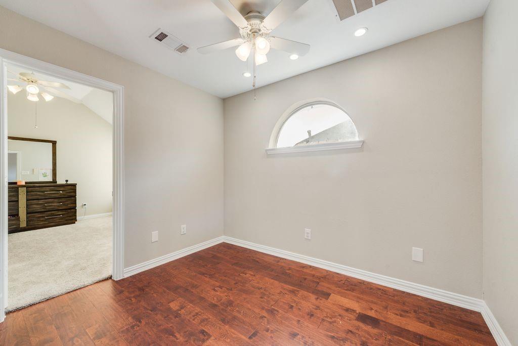 2300 Springmere Drive Property Photo 22