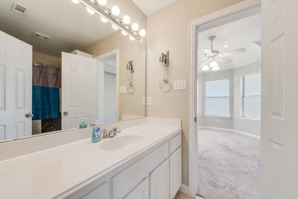 2300 Springmere Drive Property Photo 28