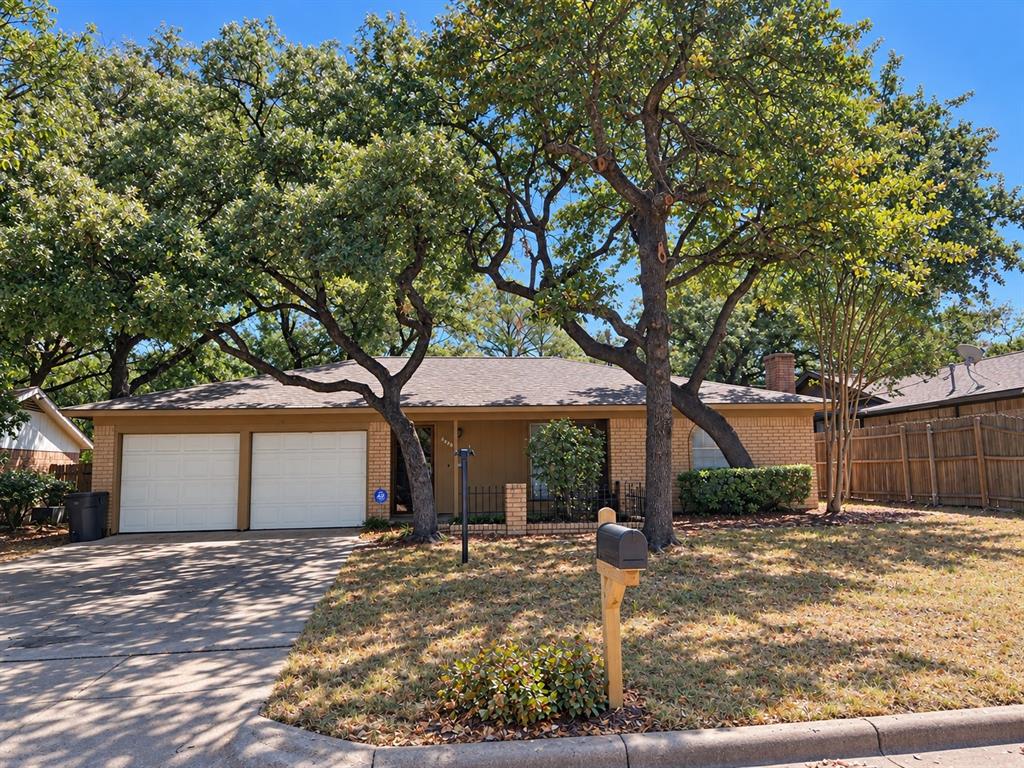 2809 Bent Tree Lane Property Photo 1
