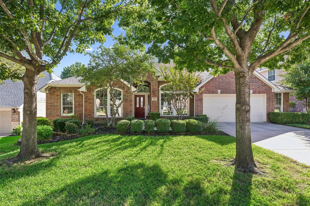 936 Water Oak Drive Property Photo 1