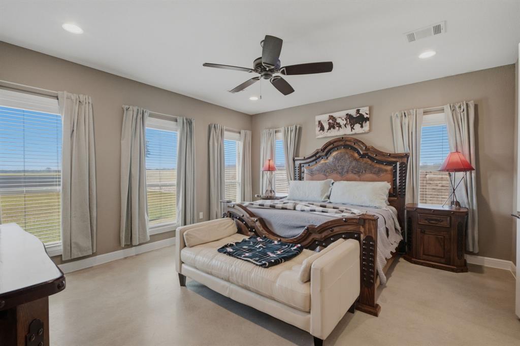 568 Crow Road Property Photo 16