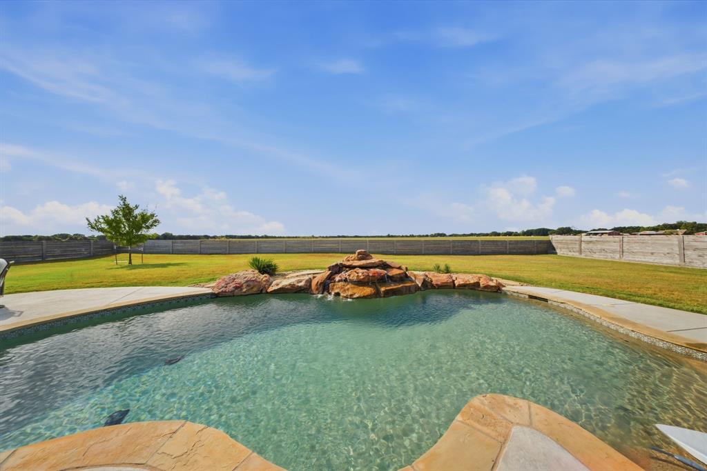568 Crow Road Property Photo 35