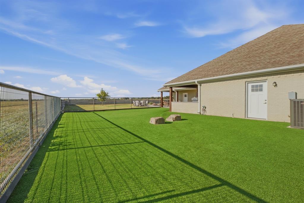 568 Crow Road Property Photo 39