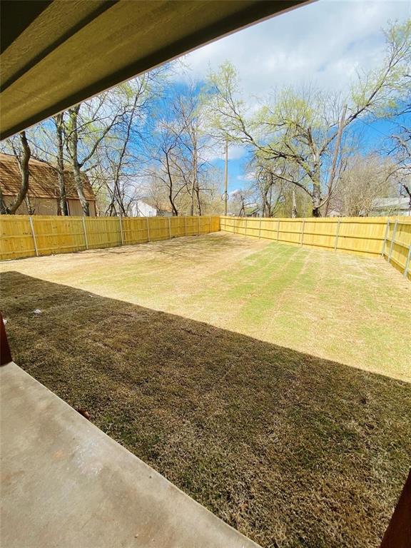 821 W Nelson Street Property Photo 12