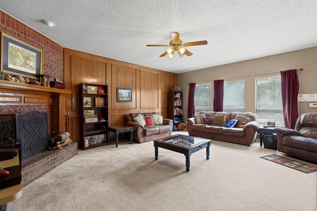 1700 Eastfork Lane Property Photo 2