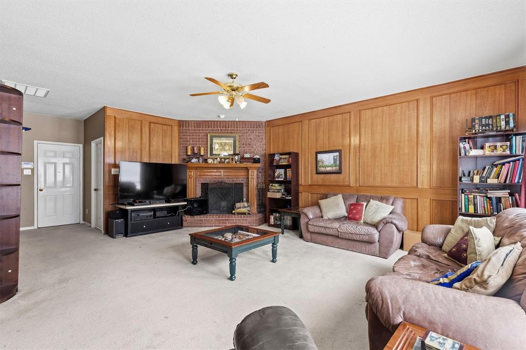 1700 Eastfork Lane Property Photo 4